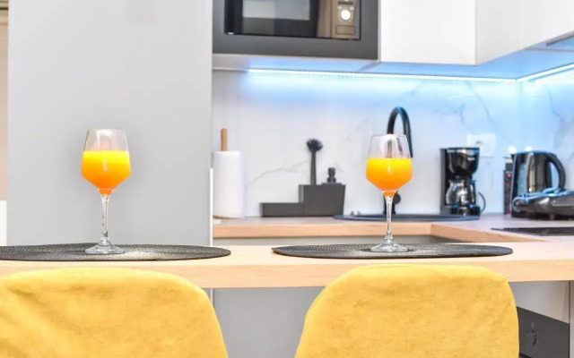 Studio apartment Bee One