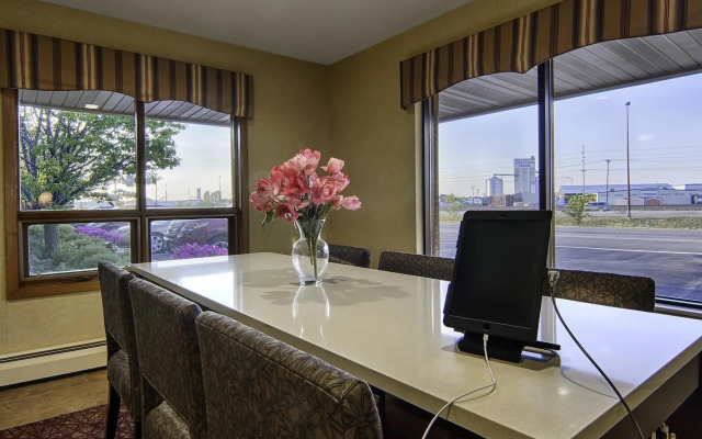 Quality Inn & Suites