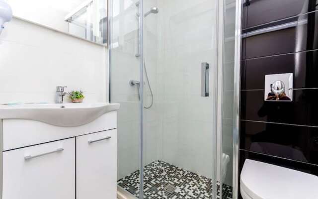Room-all Saints Suites B&b Kastela - Dou