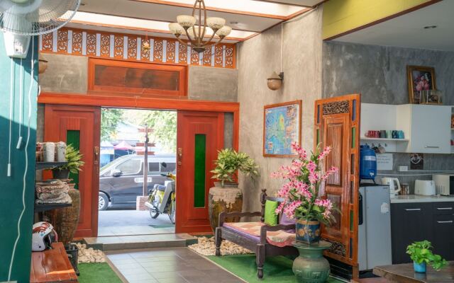 Stay in the heart of historical land- Ayutthaya !