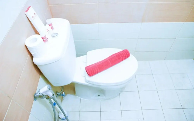 Simple Studio with Balcony at Gardenia Boulevard Apartment