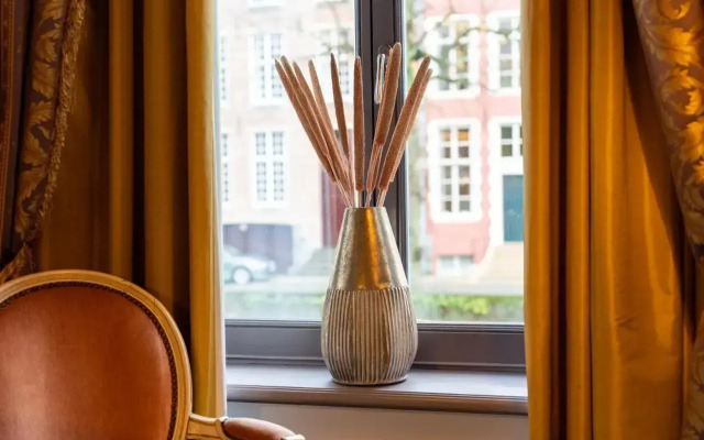 Bord'Eau Luxury Canal Suites