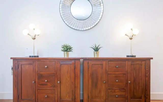 Luxurious 1 Bed Cardiff City Centre Apartment