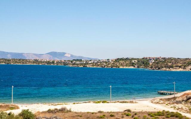 Charming Flat Near Sea With Shared Pool in Cesme
