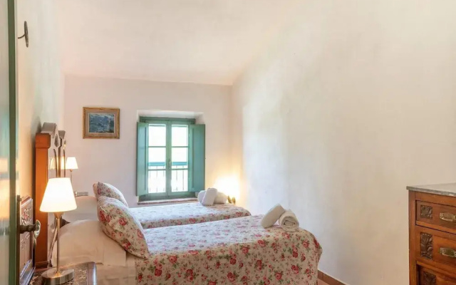Appealing Apartment in Collesalvetti With Garden
