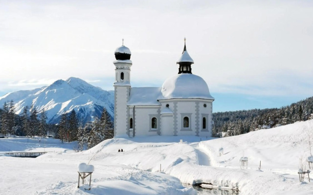 The Seefeld Retreat - Central Family Friendly Apartments - Mountain Views