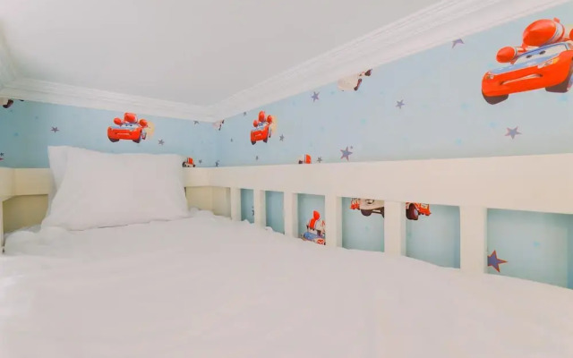 Homey And Comfy Stay 2Br Mangga Dua Apartment