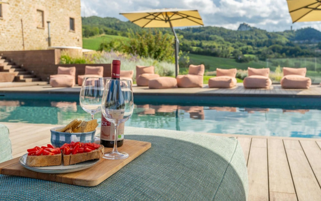 Palazzo Serre - Villa in the Countryside With Pool