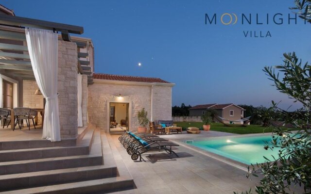 Moonlight Villa 2