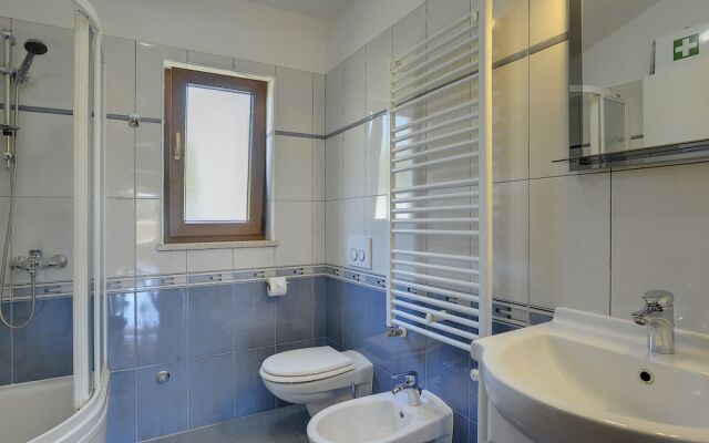 Villa in Peroj With Pool