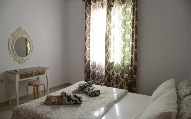 Hermes Apartment-2