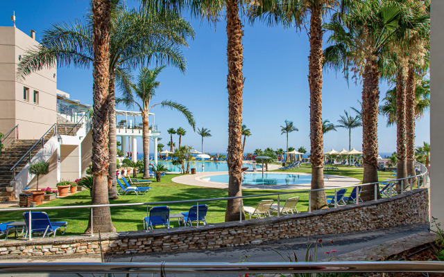 The Noverian Scenic Crete Hilltop Villa Resort & Spa