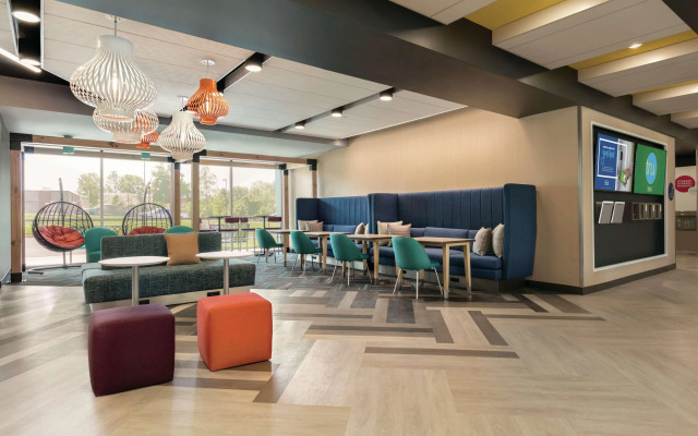 Tru by Hilton Charlotte Ayrsley