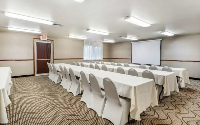 Comfort Suites Foxfire