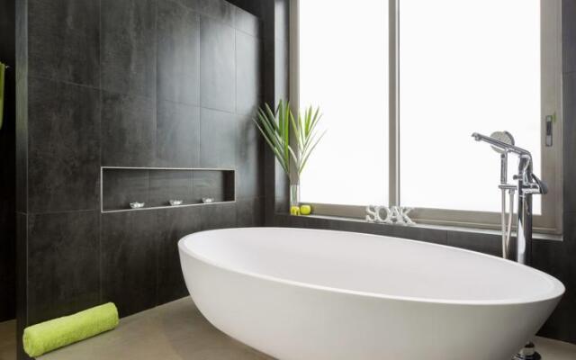 Villa Manta Samui - Your Private Waterfront Oasis