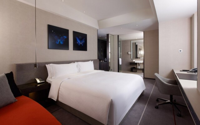 Humble House Hotel Taipei, Curio Collection by Hilton