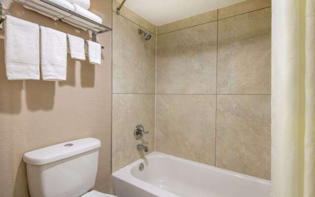 Super 8 by Wyndham McDonough GA