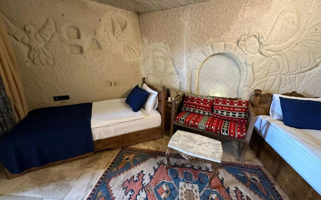 Mysterious Cave Suites