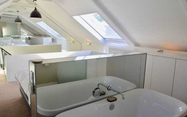 Modern 2 Bedroom Townhouse in Green Point