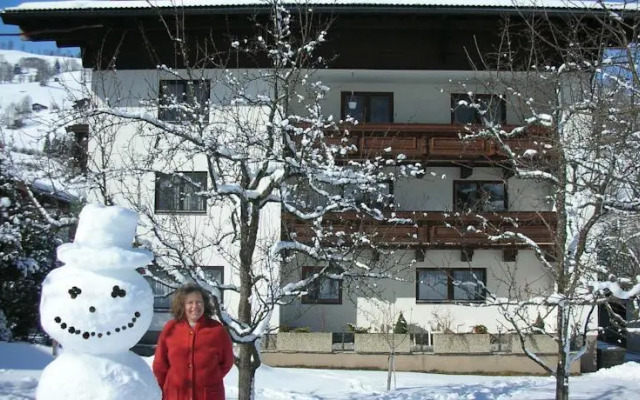 Pension Monika - Kaprun
