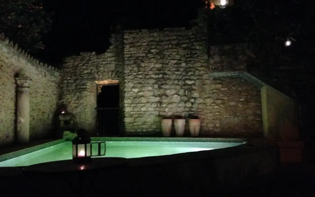 Salvatierra Guest House