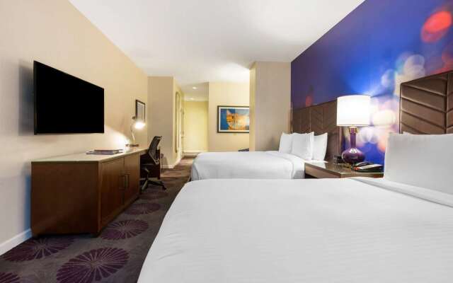 The Chicago Hotel Collection Magnificent Mile Hotel & Suites 