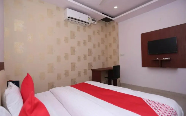 OYO 22079 Hotel Blueberry