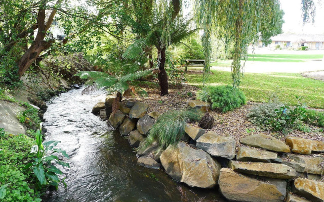 Willaway Motel Apartments