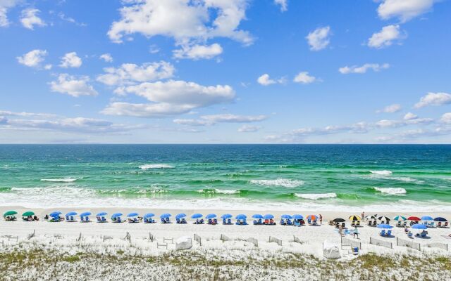 Inlet Reef 405 3 Bedroom Condo by RedAwning