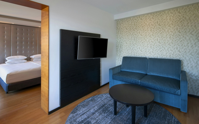Hilton Stockholm Slussen - Image 3