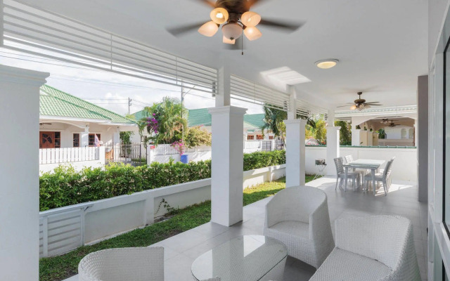 Baan Suk Sabai By Favstay