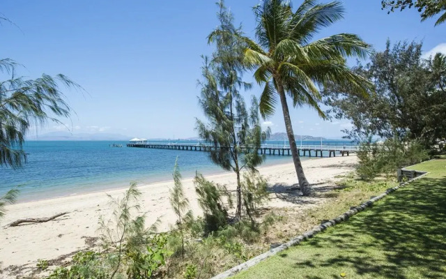 Picnic Bay Apartments Unit 3