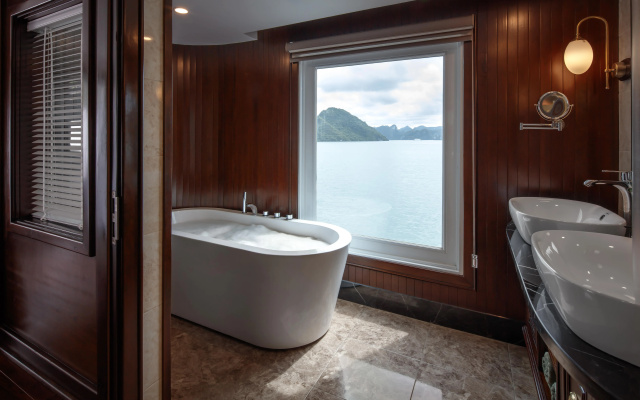 Paradise Elegance Cruise Halong