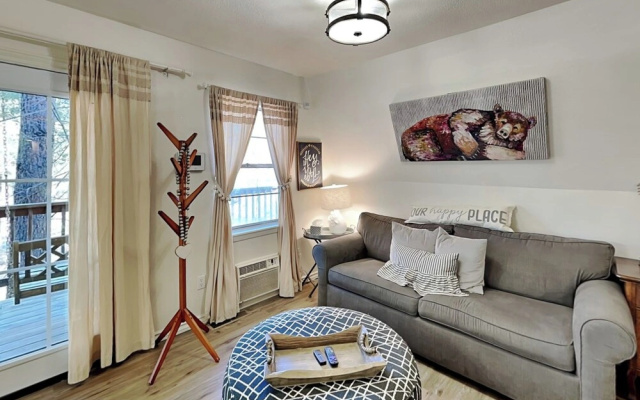 Doc's Den by Ruidoso Vacation Rentals