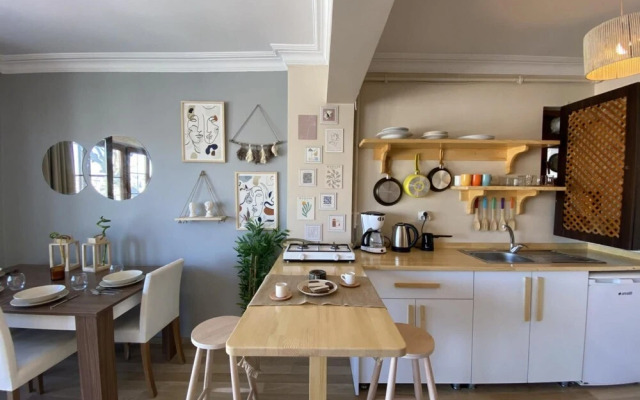 Flat With City View 5-min to Istiklal in Beyoglu