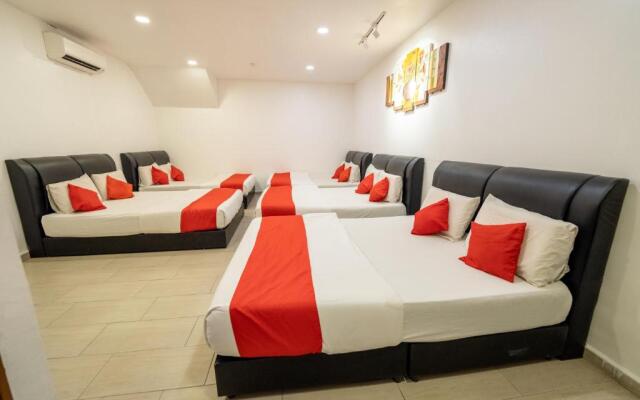 Mary J Hotel Family 10 pax room