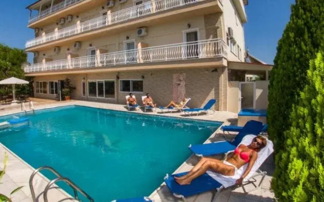 Dias Hotel