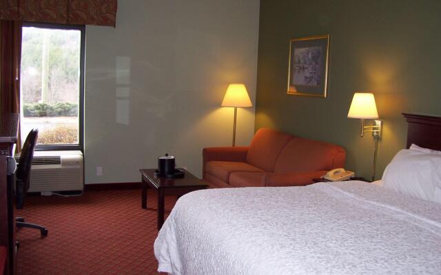 Hampton Inn Hillsville