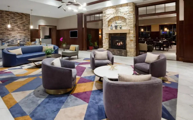Sheraton St. Paul Woodbury Hotel