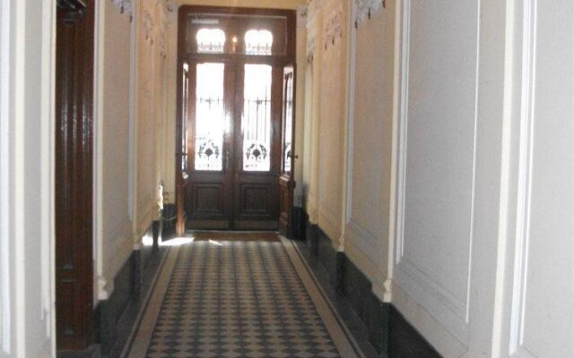 Constantin Apartments