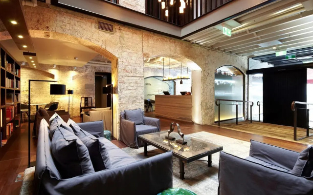 Harbour Rocks by Ode Hotels
