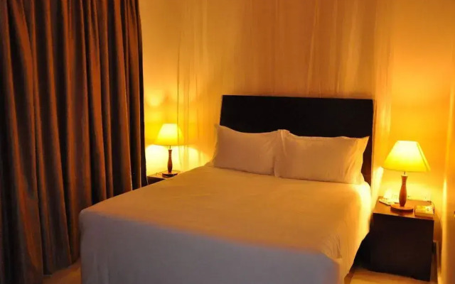 Garr Hotel