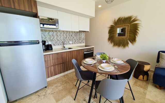 Bahay By Riviera Rentals