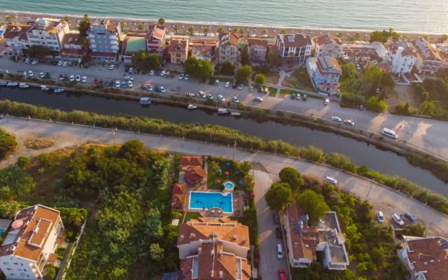 Golden Moon Hotel