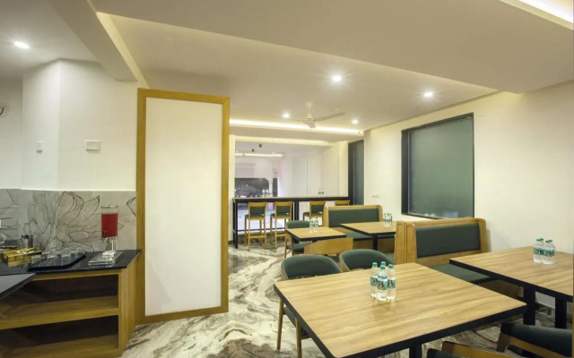 The Hoften Sterling Plaza Near Kempegowda International Airport