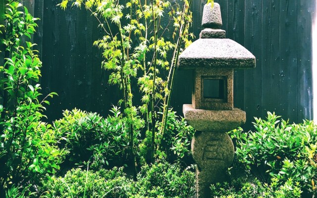 Kouhaku Kyomachiya Tanbaguchi