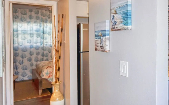 Sunset Beach Treasure Island Getaway (8200-4)