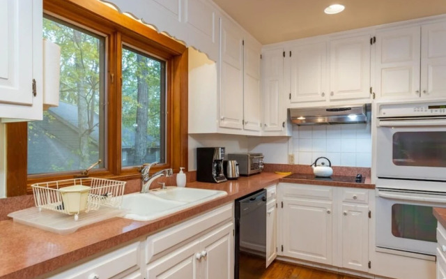 Book Spring Summer Luxury House at Wintergreen