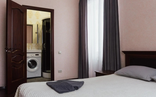 Апартаменты на улице Аланской