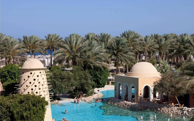 The Grand Makadi
